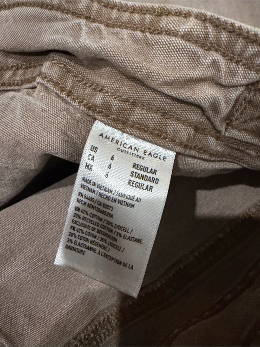 American Eagle Outfitters Taupe/Brown Straight-Leg Jeans Size 6 - Picture 3 of 3